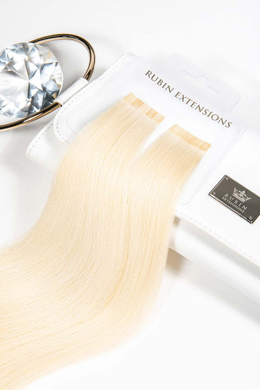 Light Blonde Excellence Line keratin bond extensions, 100% human hair, 25–55 cm – Rubin Extensions®